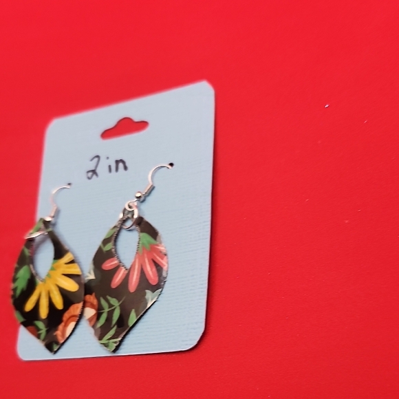 Hand Crafted Floral Drop  Dangle Earrings  Multicolor Faux Leather - Picture 8 of 12